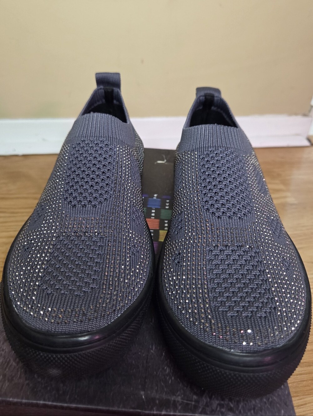 Bernie Mev Glamour Rhinestone Embellished Slip-On Sneakers Grey Sz 39 ( 8.5 - 9) - Picture 7 of 10